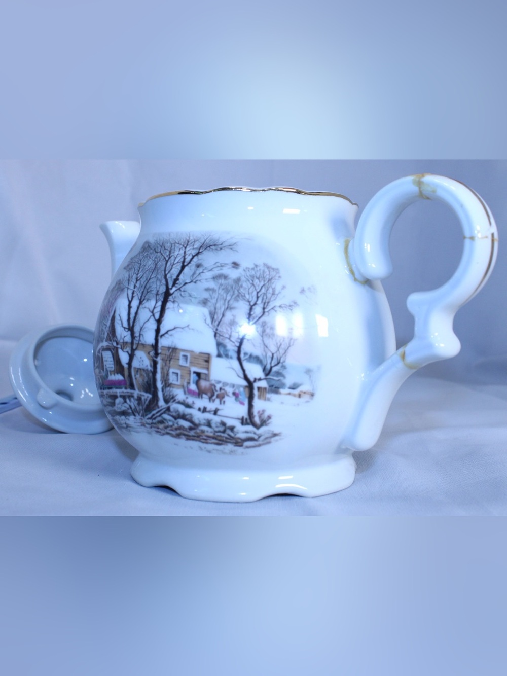 Vintage Porcelain 1977 Avon Currier & Ives “The Old Grist Mill” Teapot - Picture 13 of 13